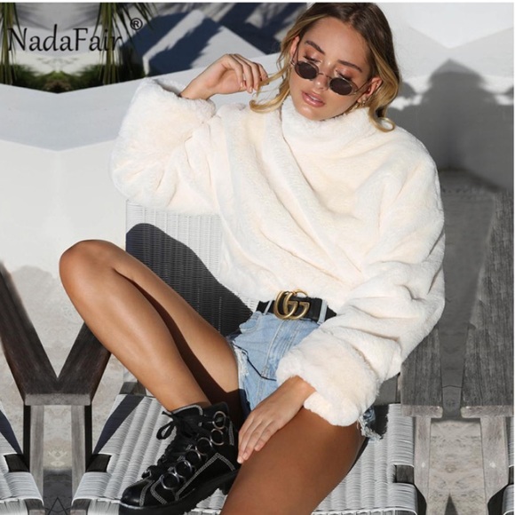 white faux fur sweater - Picture 2 of 6